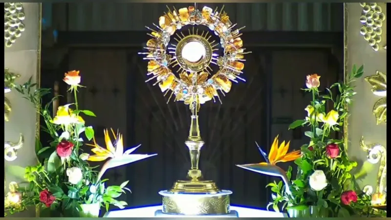 adoracion-al-santisimo-en-vivo