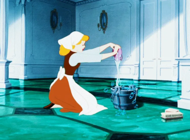 cenicienta-limpiando