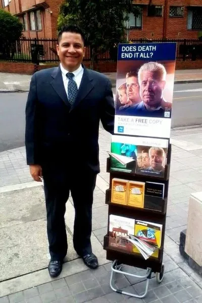 Testigos De Jehova En Ingles